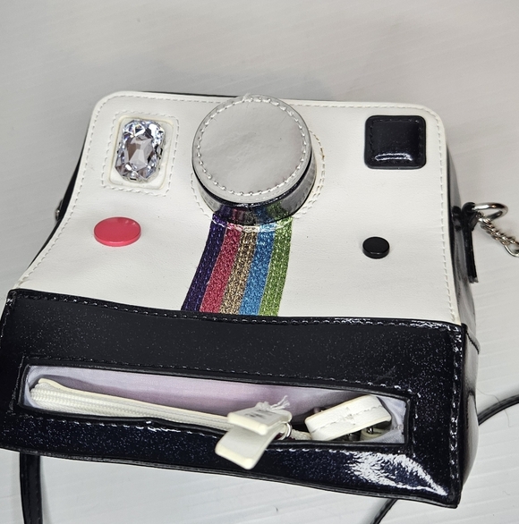 Betsey Johnson Oh Snap Kitsch polaroid camera crossbody bag purse - Picture 8 of 10